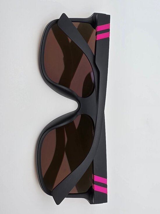 Blenders Scifi Midnight Emma Frame Polarized Hot Pink Mirror Shield Sunglasses